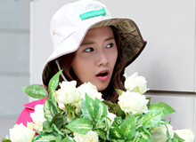 [KBS 2TV Love Rain] Yoon Ah Presents Cute Appearance 