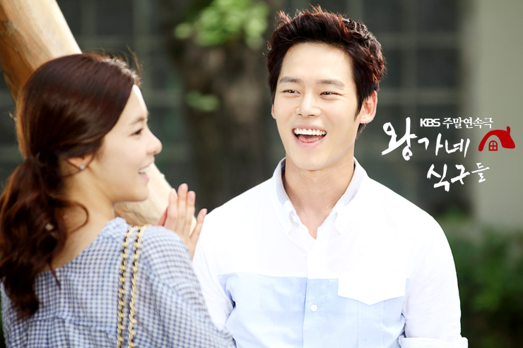 Charming Smiles in Wang's Family!