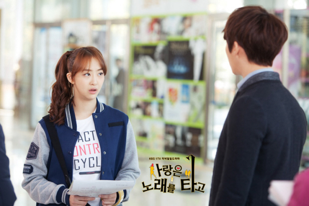 Deul-im runs Tae-kyung’s errand [Melody of Love]